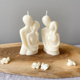 Couple soy wax candle in assorted colour and fragrance- Set of 2