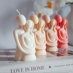 Couple soy wax candle in assorted colour and fragrance- Set of 2