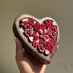 Medium Wooden Heart Scented Candle With Flowers