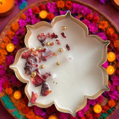 Rose Petals Urli Candle